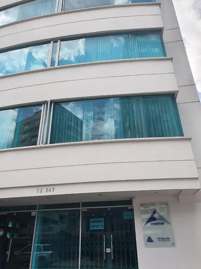 Bella Suit amoblada, sector exclusivo La Carolina. Quito